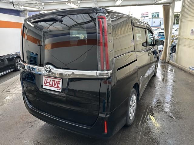 ノア X ブレーキサポート イモビライザー アイドリングストッ メンテナンスノート DVD再生可 AUX デュアルエアコン ワンオーナー車 クルーズC バックモニタ- 地デジTV LEDランプ オートエアコン(6枚目)