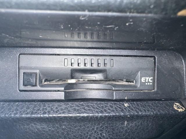 ノア X ブレーキサポート イモビライザー アイドリングストッ メンテナンスノート DVD再生可 AUX デュアルエアコン ワンオーナー車 クルーズC バックモニタ- 地デジTV LEDランプ オートエアコン(8枚目)