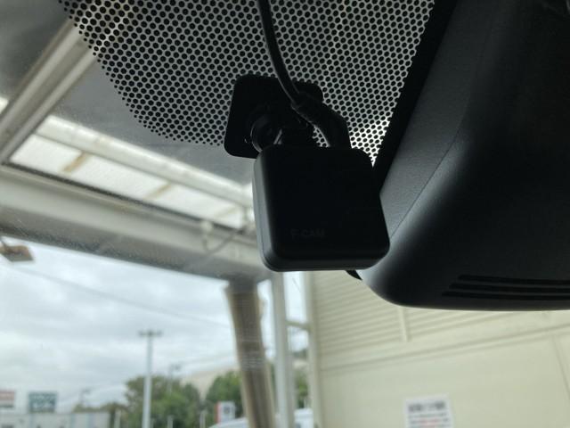 ヤリスクロス ハイブリッドZ ドライブレコーダ インテリジェントキー アルミホイル LEDライト 1オ-ナ- リアカメラ ナビ クルーズコントロール 整備記録簿 横滑り防止システム メモリーナビゲーション 電動シ-ト パワステ(8枚目)