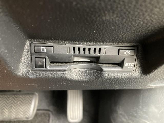 ヤリスクロス ハイブリッドZ ドライブレコーダ インテリジェントキー アルミホイル LEDライト 1オ-ナ- リアカメラ ナビ クルーズコントロール 整備記録簿 横滑り防止システム メモリーナビゲーション 電動シ-ト パワステ(9枚目)