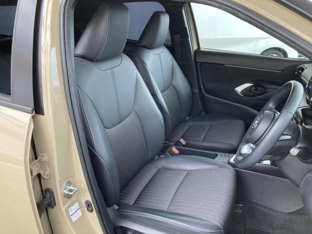 ヤリスクロス ハイブリッドZ ドライブレコーダ インテリジェントキー アルミホイル LEDライト 1オ-ナ- リアカメラ ナビ クルーズコントロール 整備記録簿 横滑り防止システム メモリーナビゲーション 電動シ-ト パワステ(10枚目)