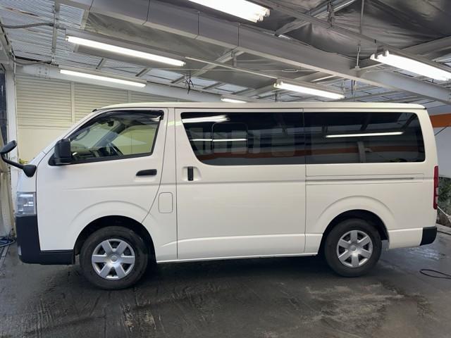 ハイエースバン ロングDX ブレーキサポート リアカメラ PW 運転席エアバッグ ナビテレビ 横滑り防止 整備点検記録簿 イモビ付 パワーステアリング エアコン ミュージックプレイヤー接続可 ABS ワンセグテレビ ETC付(5枚目)