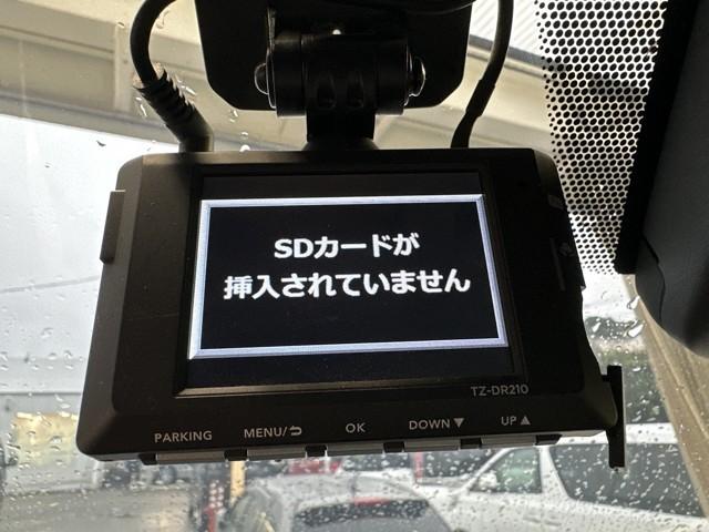 ハイエースバン ロングDX ブレーキサポート リアカメラ PW 運転席エアバッグ ナビテレビ 横滑り防止 整備点検記録簿 イモビ付 パワーステアリング エアコン ミュージックプレイヤー接続可 ABS ワンセグテレビ ETC付(8枚目)