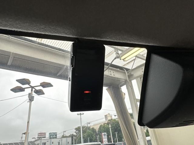 タンク Ｘ　Ｓ　レーダーブレーキ　１オナ　スマキー　ドライブレコーダ　左オートスライドドア　記録簿付き　イモビライザー　ナビＴＶ　ＥＴＣ　Ｗエアバッグ　横滑り防止装置　ＰＷ　パワステ　エアバック　キーフリー　ＡＢＳ（8枚目）