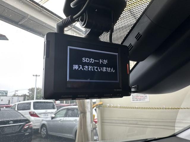 プリウス Aプレミアム ツーリングセレクション 横滑り防止機能 皮シート 運転席パワーシート エアコン パワーウィンドウ ナビ&TV アイドリングストップ LEDライト 盗難防止装置 スマートキー&プッシュスタート キーレス ETC アルミホイール(8枚目)