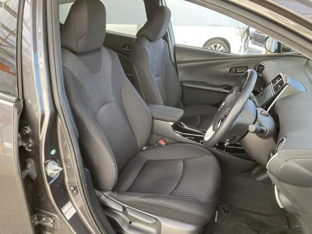 プリウス A 衝突軽減ブレーキシステム Bモニタ 記録簿有 LEDヘッド クルーズコントロール セキュリティー スマートキー パワーステアリング Iストップ ドライブレコーダー ETC 1オーナー アルミホイル(10枚目)