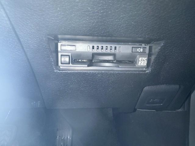 カローラフィールダー 1.5G 衝突回避システム ドライブレコーダー イモビライザー フルセグ ミュージックプレイヤー接続可 ワンオーナー車 ナビTV ETC メモリーナビ キーレス 記録簿有 ESC アイドリングストップ DVD(9枚目)