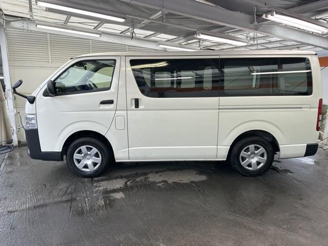 ハイエースバン ロングＤＸ　ブレーキサポート　リアカメラ　フルセグテレビ　ＤＶＤ　ＰＷ　運転席エアバッグ　ナビテレビ　横滑り防止　整備点検記録簿　イモビ付　パワーステアリング　エアコン　ミュージックプレイヤー接続可　ＡＢＳ（5枚目）