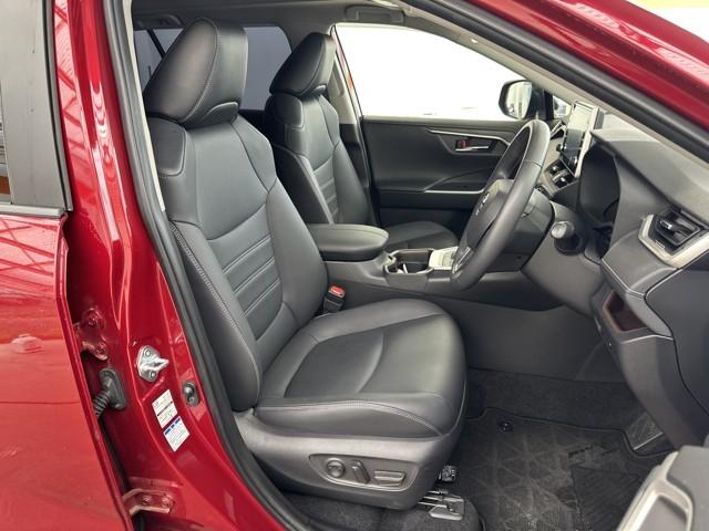 ＲＡＶ４ Ｇ　Ｚパッケージ　インテリジェントクリアランスソナー　パノラマルーフ　整備記録簿　ＡＷＤ　ＬＥＤライト　アルミホイル　オートクルーズ　横滑り防止装置　バックガイドモニター　盗難防止装置　デュアルエアバッグ　メモリナビ（10枚目）