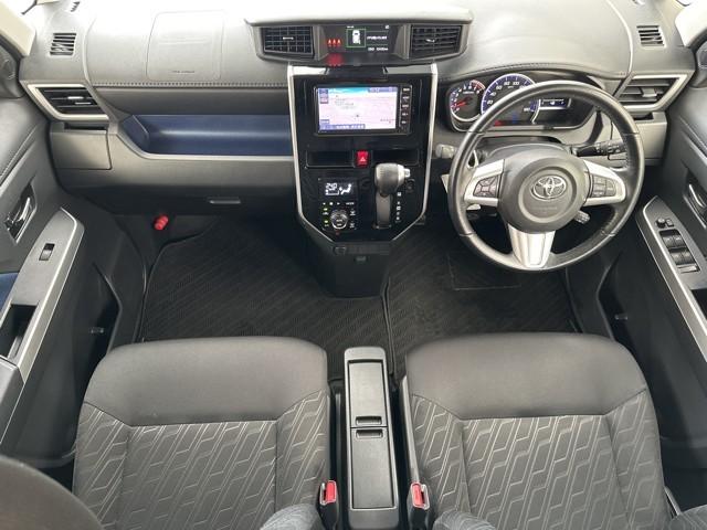 タンク カスタムＧ－Ｔ　スマキ－　アルミホイル　踏み間違い防止装置　両側電動ドア　ＬＥＤヘッドライト　１セグ　クルコン　リアカメラ　横滑り防止装置　ＥＴＣ　キーレス　ドライブレコーダー　ＴＶナビ　オートエアコン　エアバッグ（7枚目）