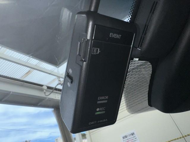 クラウンハイブリッド Ｓ　バックガイドモニター　メモリーナビゲーション　地デジＴＶ　ＥＴＣ車載器　電動シート　ＬＥＤヘッド　記録簿　イモビライザー　ドラレコ　アイドリングストップ　メディアプレイヤー接続　横滑り防止装置（8枚目）