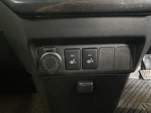 ルーミー G-T Bカメラ LEDライト 両側自動ドア オートエアコン イモビライザー スマートキー 点検記録簿 メディアプレイヤー接続 ワンセグTV 横滑り防止 A-STOP キーフリーシステム ワンオーナー車 PS(9枚目)