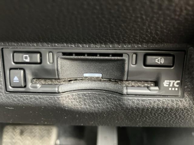 ヤリスクロス Ｘ　プリクラッシュセーフティシステム　横滑防止装置　エアコン　オートクルーズコントロール　盗難防止システム　キーレス　バックガイドモニター　パワーウインドウ　ミュージックプレイヤー接続可　Ｗエアバッグ（9枚目）