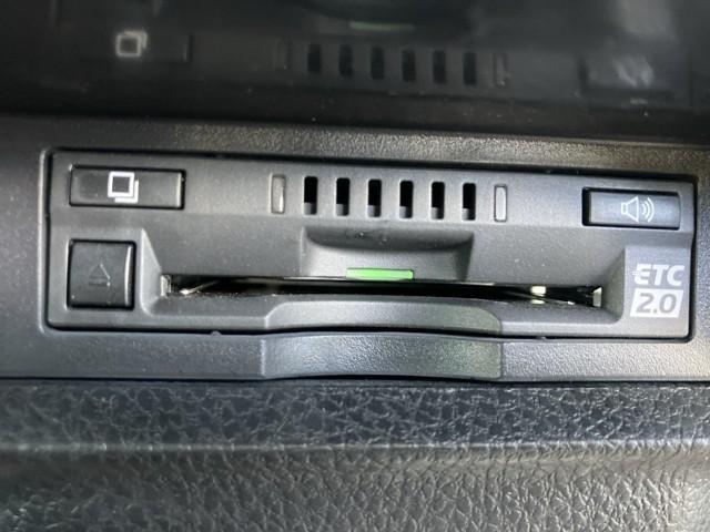 ノア Ｓｉ　ダブルバイビーＩＩＩ　バックＭ　両側オートスライドドア　イモビライザー　プリクラッシュＳ　ＬＥＤヘッドライト　リアエアコン　キーレス　エアバッグ　オートエアコン　デュアルエアバック　アルミホイール　ＡＢＳ　スマートキー（9枚目）