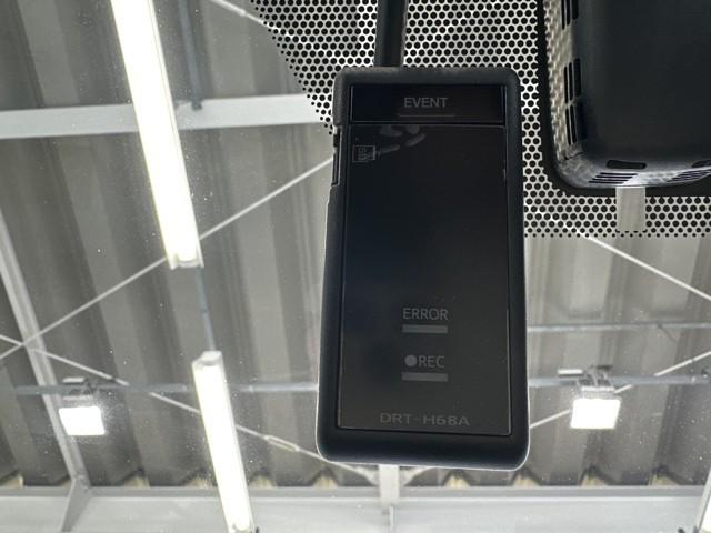 プリウス Ａツーリングセレクション　ドラレコ付き　スマキー　イモビライザー　バックモニター　１オーナ　クルコン　記録簿有　ＬＥＤヘッドライト　ＥＴＣ　メモリーナビゲーション　横滑り防止機能　ナビ　キーフリ　ＡＣ１００Ｖ　アルミ　ＡＡＣ（8枚目）