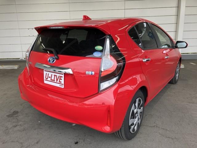 アクア Ｓスタイルブラック　ＡＵＸ端子　ＥＣＯモード　サイドエアバッグ　記録簿あり　バックモニタ－　地デジフルセグ　ナビＴＶ　イモビライザー　ＬＥＤライト　スマートキープッシュスタート　ＥＴＣ付き　Ｗエアバッグ　キーフリ　ＡＢＳ（6枚目）