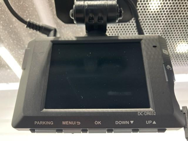 アクア Ｓスタイルブラック　ＡＵＸ端子　ＥＣＯモード　サイドエアバッグ　記録簿あり　バックモニタ－　地デジフルセグ　ナビＴＶ　イモビライザー　ＬＥＤライト　スマートキープッシュスタート　ＥＴＣ付き　Ｗエアバッグ　キーフリ　ＡＢＳ（8枚目）