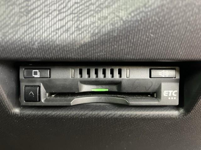 アクア Ｓスタイルブラック　ＡＵＸ端子　ＥＣＯモード　サイドエアバッグ　記録簿あり　バックモニタ－　地デジフルセグ　ナビＴＶ　イモビライザー　ＬＥＤライト　スマートキープッシュスタート　ＥＴＣ付き　Ｗエアバッグ　キーフリ　ＡＢＳ（9枚目）