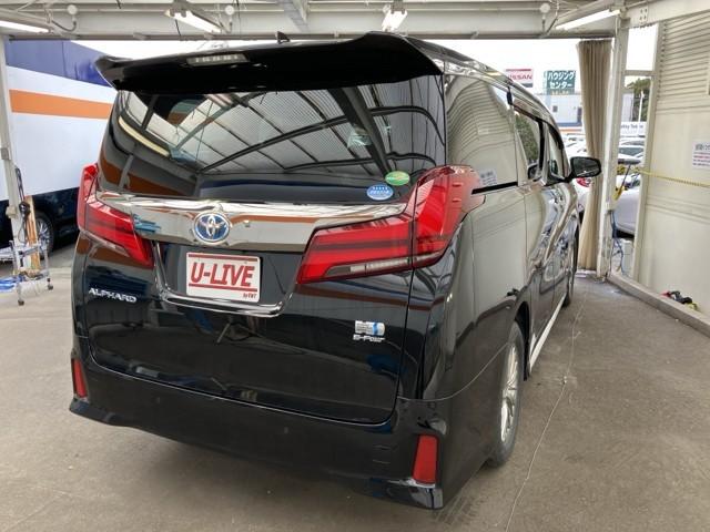 アルファードハイブリッド Ｓ　タイプゴールド　ムーンルーフ　ナビ付　ＡＣ１００Ｖ　リアオートエアコン　クルコン　Ｂカメラ　メンテナンスノート　ＬＥＤライト　オートエアコン　横滑り防止機能　アイドリングストップ　スマートキー　ＥＴＣ　アルミホイール（5枚目）