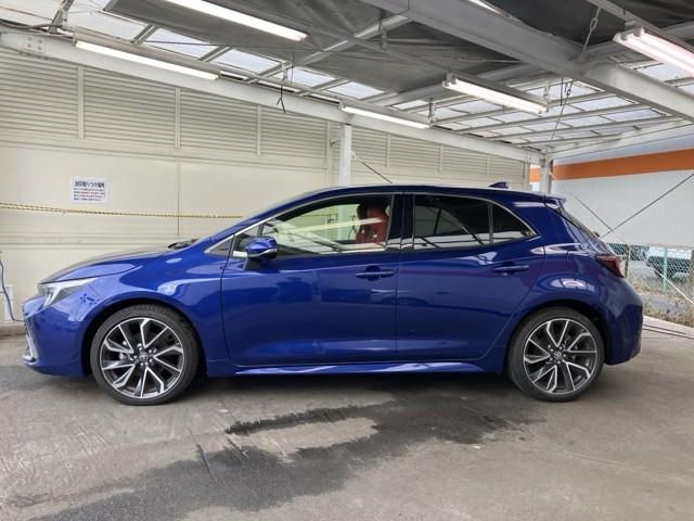 カローラスポーツ ハイブリッドＧ　Ｚ　ＴＳＳ　ＡＡＣ　エアバッグ　ハーフレザーシート　フルセグＴＶ　ＴＶ　アイドリングストップ　イモビライザー　スマートキ－　ＶＳＣ　ＡＢＳ　キーフリー　パワーウィンドウ　ＬＥＤ　ドラレコ　アルミホイール（5枚目）