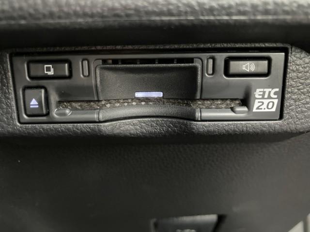 カローラスポーツ ハイブリッドＧ　Ｚ　ＴＳＳ　ＡＡＣ　エアバッグ　ハーフレザーシート　フルセグＴＶ　ＴＶ　アイドリングストップ　イモビライザー　スマートキ－　ＶＳＣ　ＡＢＳ　キーフリー　パワーウィンドウ　ＬＥＤ　ドラレコ　アルミホイール（9枚目）