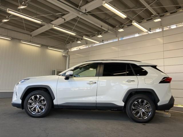 RAV4 ハイブリッドG 衝突被害軽減装置 ドライブレコーダ パノラマサンルーフ AC100V電源 ワンオーナ- バックモニター 整備記録簿 地デジTV LEDヘッドライト スマキー 電動シ-ト AWD TVナビ パワステ(6枚目)