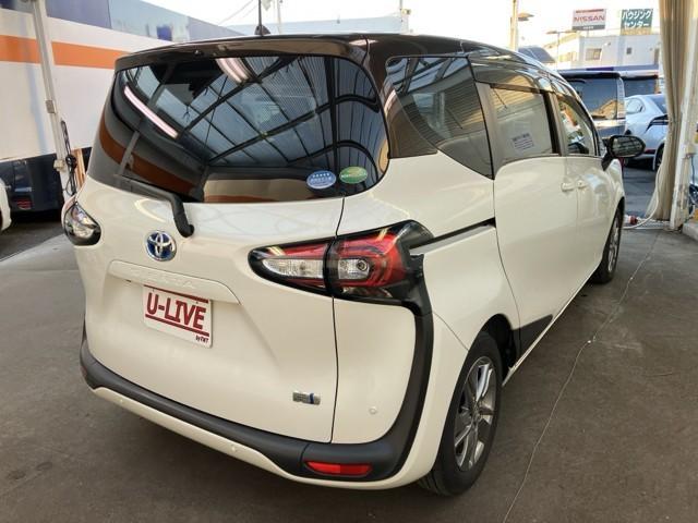 シエンタ ハイブリッド ファンベースG クエロ 両側パワースライドドア アイドリングストップ LEDヘッドライト 点検記録簿 フルセグTV スマートキー ミュージックプレイヤー接続可 ナビTV ドライブレコーダー キーフリー ETC DVD再生(4枚目)