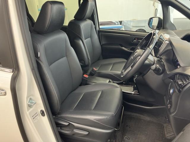 �V���v���Ȃ������S�n�̗ǂ��V�[�g�ł��B�@�z�[���h�����ǂ��̂Œ����h���C�r���O�ł����ɂ�����ł��B