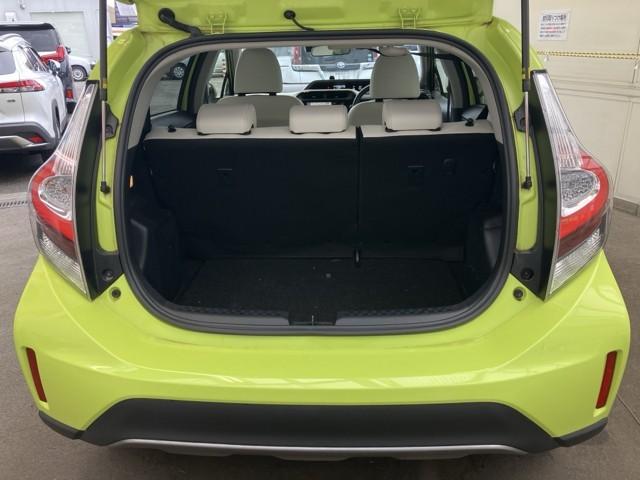 �ƂĂ��L�X�A�傫�ȊJ�����̉׎��X�y�[�X�ł��ˁB�@�J�����L�X������A�傫�ȉו����y�X���[�o�����Ⴂ�܂��ˁB�@�ו��X�y�[�X�͍L���ق��������ł���ˁB