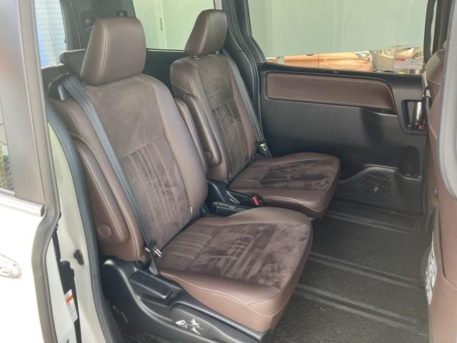 �����L�X�̍���S�n�ǍD�A��Ȃł���B�@�h���C�r���O���A�����ԓ����̐��ŋ���̂��đ�ςł���ˁB�@���������Ă�����̂�����A�����b�N�X�ł���V�[�g�������ł���ˁB