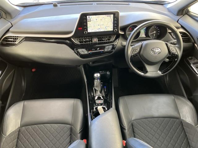 Ｃ－ＨＲ Ｇ　モード　ネロ　セーフティプラス　ＰＣＳ　ワンオーナ　盗難防止　Ｒカメラ　ＬＥＤライト　アイドリングストップ　ナビＴＶ　フルセグＴＶ　アルミ　クルーズＣ　エアバッグ　ＡＢＳ　スマートキ－　ＥＴＣ車載器　キーフリー　オートエアコン（6枚目）