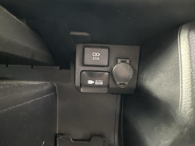 プロボックス ＤＸコンフォート　メディアプレイヤー接続　Ｂカメラ　ナビＴＶ　運転席パワーウインドウ　プリクラッシュ　ＡＣ１００Ｖ電源　ダブルエアバック　メモリナビ　ワンセグＴＶ　記録簿　エアバック　キーレスキー　マニュアルエアコン（9枚目）