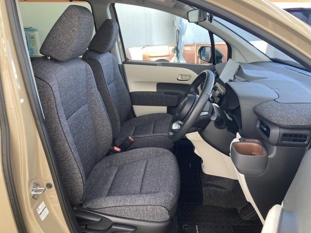 �V���v���Ȃ������S�n�̗ǂ��V�[�g�ł��B�@�z�[���h�����ǂ��̂Œ����h���C�r���O�ł����ɂ�����ł��B