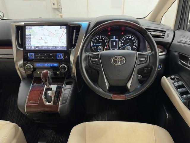 ヴェルファイア 2.5V イモビライザー 横滑り防止装置 電動シート ナビ&TV メモリナビ オートクルーズ アルミ エアバッグ DVD キーフリー AUX バックカメラ スマートキー ETC 3列シート オートエアコン(4枚目)