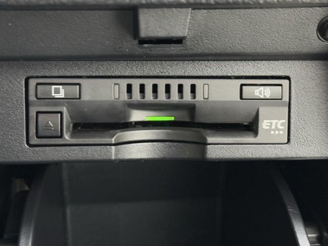 ヴェルファイア 2.5V イモビライザー 横滑り防止装置 電動シート ナビ&TV メモリナビ オートクルーズ アルミ エアバッグ DVD キーフリー AUX バックカメラ スマートキー ETC 3列シート オートエアコン(8枚目)