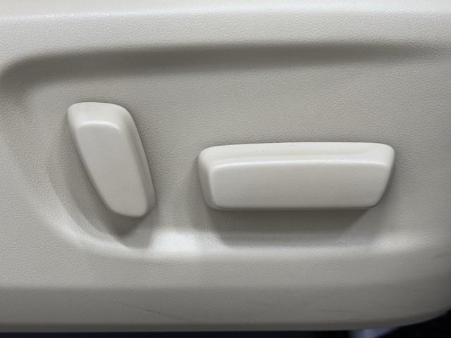 ヴェルファイア 2.5V イモビライザー 横滑り防止装置 電動シート ナビ&TV メモリナビ オートクルーズ アルミ エアバッグ DVD キーフリー AUX バックカメラ スマートキー ETC 3列シート オートエアコン(14枚目)