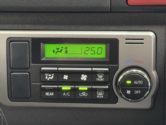 ハイエースバン ロングスーパーGL Wエアコン Bカメラ LEDライト パワーウインドウ 横滑防止 ドライブレコーダー フルセグテレビ DVD視聴可 キーレスエントリー メモリーナビ オートエアコン ETC パワーステ 記録簿有 ABS(11枚目)