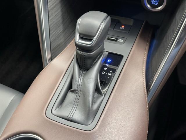 ハリアー Z エアロ 盗難防止 運転席パワーシート 地デジ 横滑防止装置 リアビューカメラ ヘッドライトLED アルミホイール 点検記録簿 Wエアバッグ キーレス ドラレコ付き スマートキ- サイドエアバッグ(10枚目)