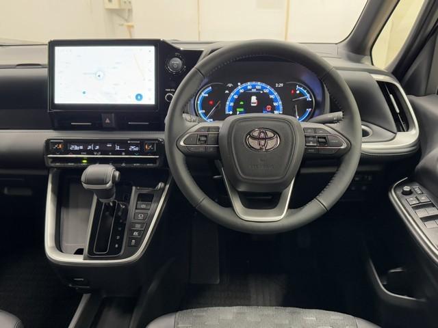 ヴォクシー ハイブリッドS-Z パワーウィンドウ DVD再生機能 インテリキー 横滑防止装置 地デジTV アクティブクルーズコントロール 1オナ フルオートエアコン リアカメラ エアバッグ ABS 100V充電 ナビTV WAC(4枚目)