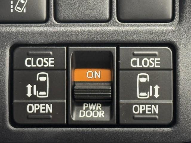 エスクァイア ハイブリッドGiプレミアムパッケジブラックテーラード 誤発進抑制機能 AC100V ドライブレコーダ 1オーナー アイドリングストップ Bカメラ スマートキー ナビ&TV イモビライザー LEDランプ ETC車載器 クルーズコントロール アルミ 地デジ(13枚目)