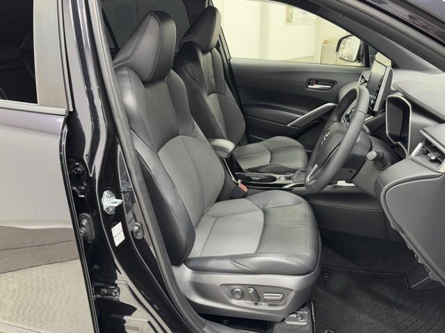 カローラクロス ハイブリッド Z 衝突軽減B 記録簿有 フルセグテレビ スマキ- 半レザー Bモニター アクティブクルーズコントロール アイドリングストップ イモビ LED AC 運転席Pシート メディアプレイヤー接続 キーレス TV(14枚目)