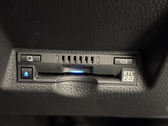 ヤリスクロス ハイブリッドZ クルーズC 横滑防止装置 リアカメラ フルセグ地デジ LEDライト メモリーナビゲーション 点検記録簿 ナビ&TV 盗難防止装置 電動シート ドライブレコーダー AW キーレス 寒冷地仕様 ABS(8枚目)