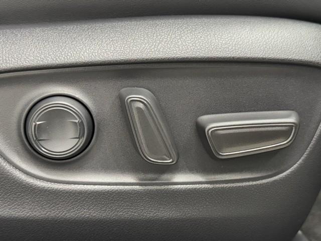 RAV4 ハイブリッドG 衝突被害軽減装置 ドライブレコーダ ワンオーナ- バックモニター 整備記録簿 地デジTV LEDヘッドライト スマキー 電動シ-ト AWD TVナビ パワステ 横滑り防止装置 クルコン AAC AW(13枚目)