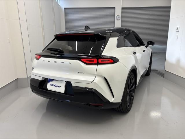 クラウンスポーツ Z ムーンルーフ AWD フルセグテレビ 1オーナー ETC車載器 TVナビ クルコン 横滑り防止装置 エアバッグ 本革 AC100V ミュージックプレイヤー接続可 メモリナビ ドラレコ 寒冷地仕様(6枚目)