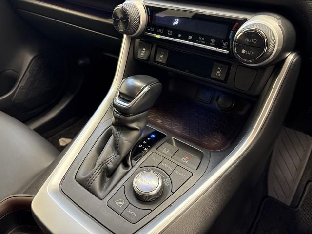 RAV4 G Zパッケージ 寒冷地仕様車 インテリジェントクリアランスソナー 整備記録簿 AWD LEDライト アルミホイル オートクルーズ 横滑り防止装置 バックガイドモニター 盗難防止装置 デュアルエアバッグ メモリナビ(9枚目)