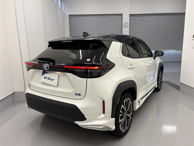 ヤリスクロス ハイブリッドZ ドライブレコーダ インテリジェントキー アルミホイル LEDライト 1オ-ナ- リアカメラ ナビ クルーズコントロール 整備記録簿 横滑り防止システム メモリーナビゲーション 電動シ-ト パワステ(5枚目)