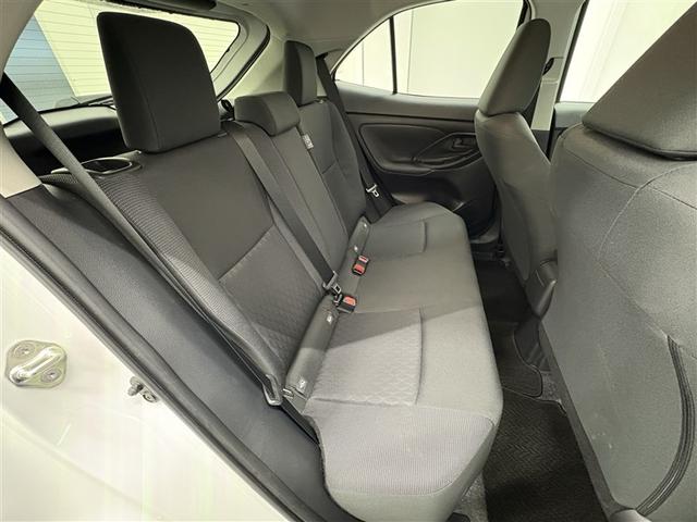 ヤリスクロス Ｇ　ＥＴＣ装備　リヤカメラ　スマートエントリー　イモビライザー　オートエアコン　アルミホイール　キーレス　パワーウィンドウ　クルコン　ＡＢＳ　ドライブレコーダー　エアバッグ　パワーステアリング（11枚目）