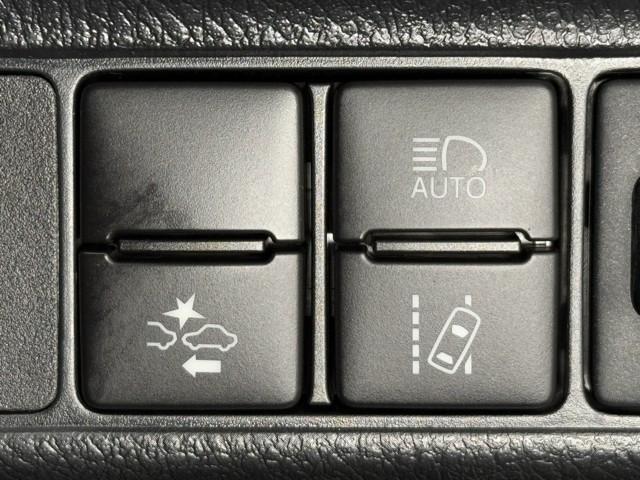 カローラフィールダー ハイブリッド　ＥＸ　衝突軽減　サイドエアバック　Ｂモニター　ドラレコ　アイドリングストップ　ワンセグ　オートエアコン　横滑り防止装置　ナビＴＶ　ＥＴＣ　キーレス　メモリーナビ　記録簿　ＡＢＳ　パワステ　エアバッグ　ＡＵＸ（13枚目）