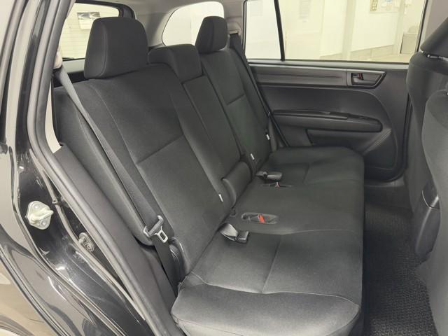 カローラフィールダー ハイブリッド　ＥＸ　衝突軽減　サイドエアバック　Ｂモニター　ドラレコ　アイドリングストップ　ワンセグ　オートエアコン　横滑り防止装置　ナビＴＶ　ＥＴＣ　キーレス　メモリーナビ　記録簿　ＡＢＳ　パワステ　エアバッグ　ＡＵＸ（16枚目）