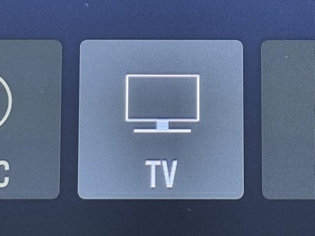 ノア ハイブリッドＳｉ　ダブルバイビーＩＩ　Ｂカメラ　横滑り防止装置　記録簿有　ＬＥＤ　地デジ　ドラレコ　ミュージックプレイヤー接続可　オートクルーズ　ＤＶＤ再生可　メモリナビ　フルフラット　エアバッグ　ＥＴＣ　ナビ＆ＴＶ　３列シート　ＡＢＳ（7枚目）